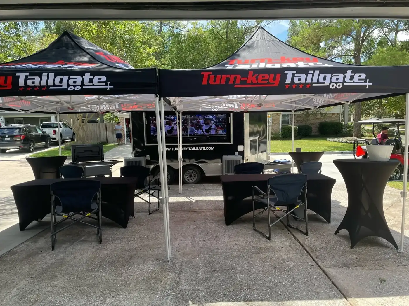 Driveway tailgate with high-tops